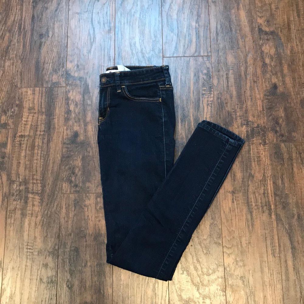 Dark wash skinny jeans